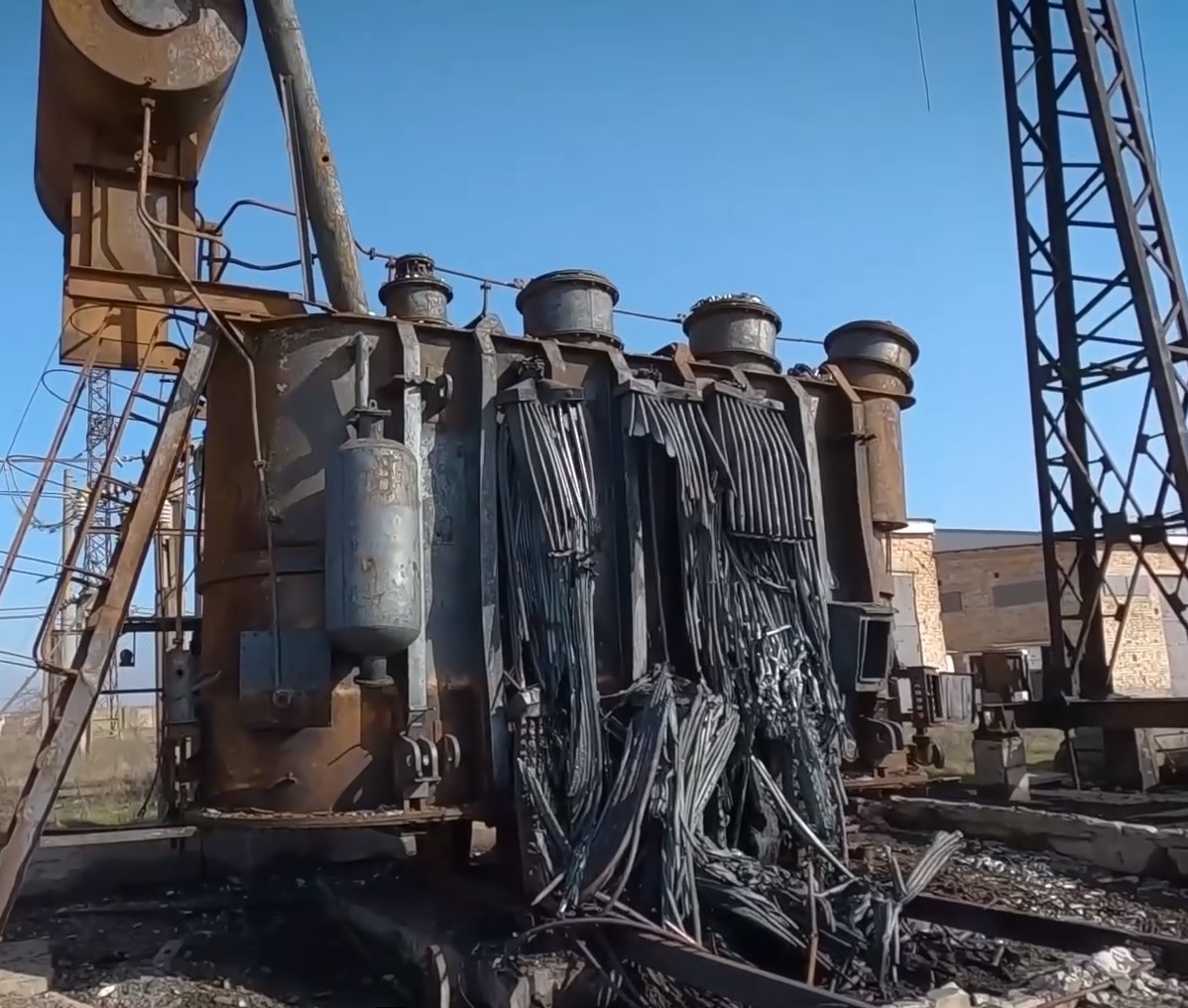 Mūsu uzņēmuma Žitomiroblenergo speciālisti dodas palīgā kolēģiem uz Hersonoblenergo